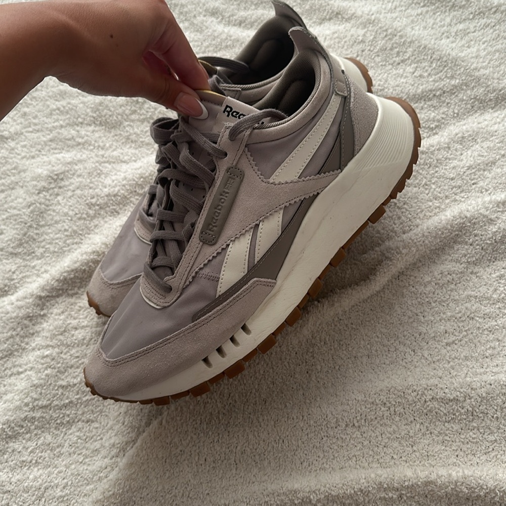 Men’s Reebok Sneakers Size 9